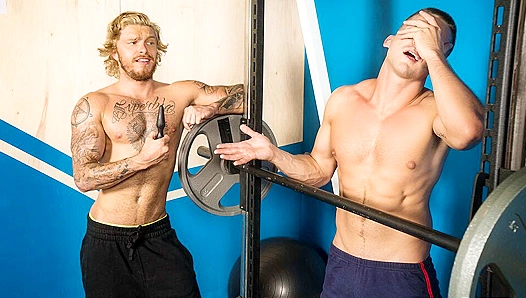 Bulging Blake Claims Jakes Firm Bubble Butt After Intense Iron Pump - GayWorkout 18+