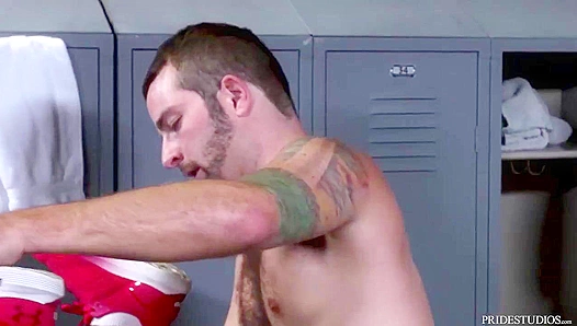 Jay Donahues Thick Cock Devoured Raw by Towers Hungry Mouth: Full-Condom-Free Ride