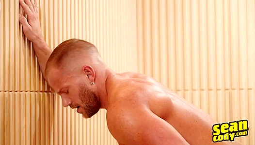 Sweaty Sauna Seduction: Levis Steamy Hookups Unfold in Close Quarters – HotGayXXX