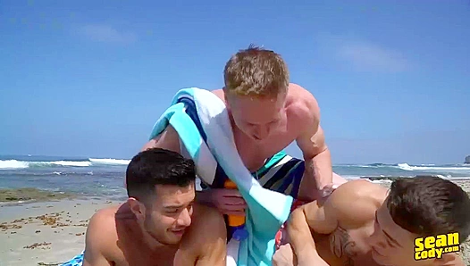 Steamy Bareback Threesome: Lane, Manny Jax Let Loose with Raw Passion - Gay XXX 18+