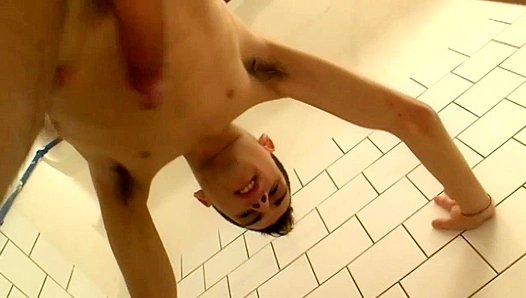 Marios Massive Load Unleashed on Martins Waiting Face - Facial Frenzy