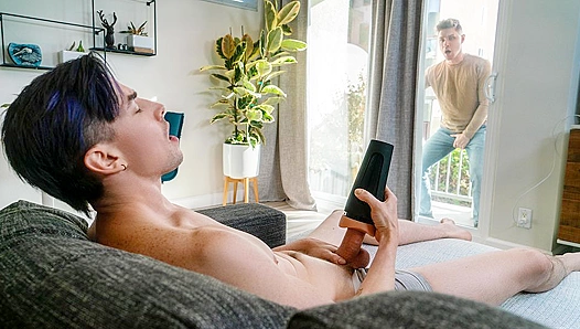 Jacks Powerful Thrusts Widen Zaks Hole as He Gets Pounded Deep