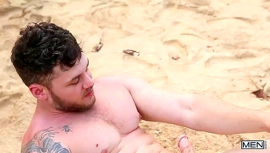 Beau Banks Deepthroats Matthew Camps Hung Muscle on Sun-Kissed Sands – 18+