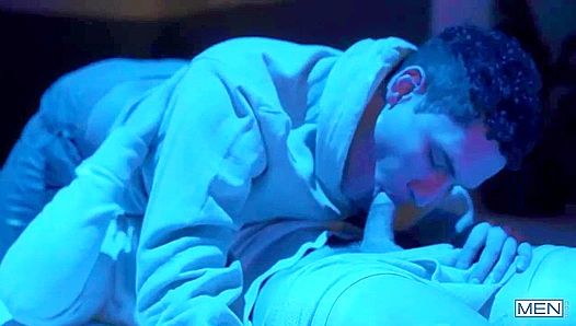 Matthew Camps Hung Form Fills Enzo as He Rides Deep – Thrusts Galore