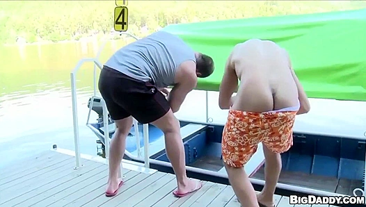 Sun-Kissed Dockside Thrill: Rugged Top Gets Pounded Raw Under Open Skies – GayPier 18+