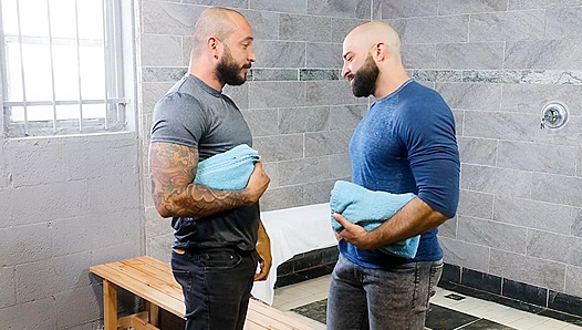 Steamy Shower Threesome: Atlas and Julians Wild Bear Encounter with Hung Older Men
