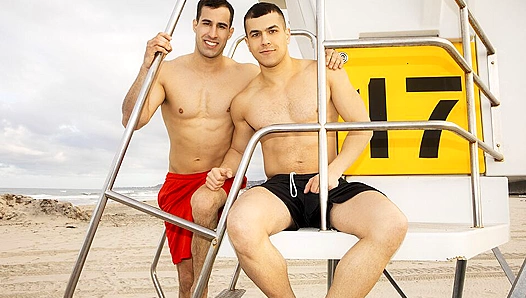 Sun-Kissed Beach Bums: Aydens Steamy Outdoor Bareback Fuck Fest with Sean – Sean Cody
