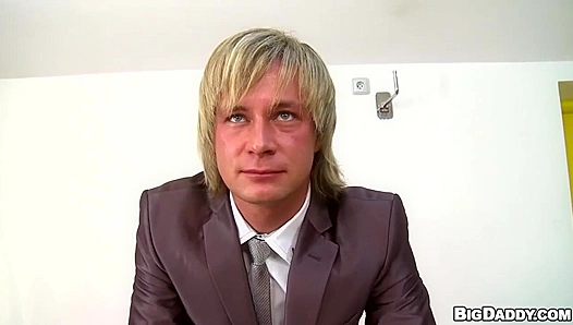 Euro Stud Marttys Steamy Audition: Denis Reed Takes Charge Devours His Long Locks – 18+