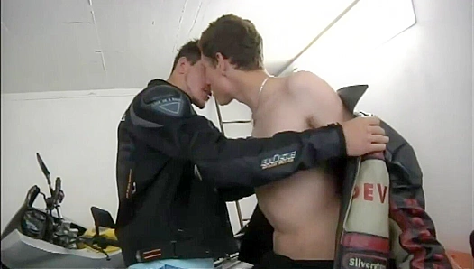 Heated Rendezvous: Nick Daniels and Jesse Shaw Engage in Intense Raw Sex – GayXXX