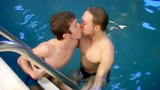 Riviera Rendezvous: Blonde Boys Balls Deep Banger, Squirts on Thick Shaft – GayXXX