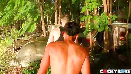 Noah Tristans Steamy Spring Fling: Hung Boys Get Wild – CockyBoys 18+