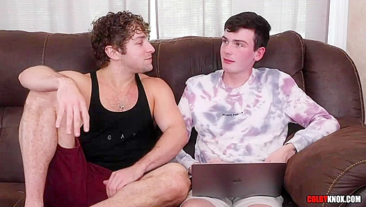 Intense Russian Muscle Showdown: Hunter Overpowers Banks in Sweaty, Hung Threesome -