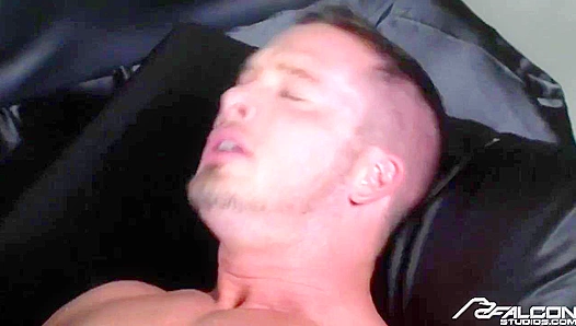 Aden Jordans Wakes Up to a Morning Blowbang Bonanza – GayPornDaily