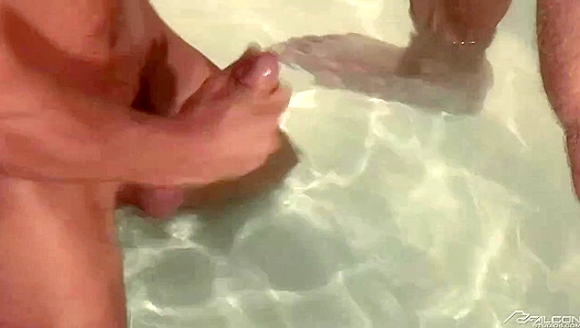 Landon Rylan Goes Wild for Falcons Hungry, Wet Blowjobs