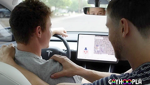 Kane Hardys Sultry Roadside Teasers Ignite Scorching Desire with Thomas Rosewood –