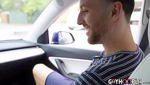Kane Hardys Sultry Roadside Teasers Ignite Scorching Desire with Thomas Rosewood –