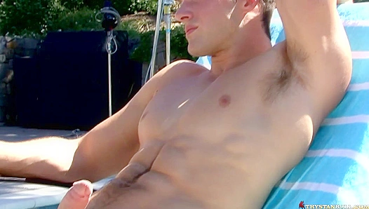 Max Morgan Nick Reeves Share Steamy Threesome with Trystan Bulls Hung Mouth - GayScene 18+