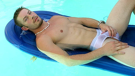 Inexperienced Hunk Enthralled by Smoldering Brunettes Sizzling Audition - GayXXX