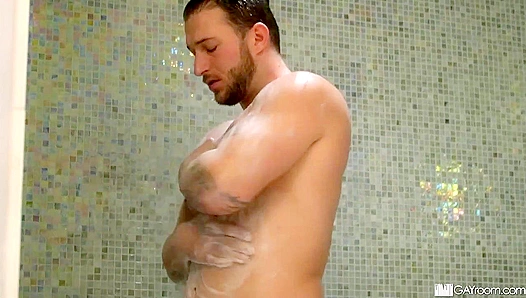 Steamy Gym Session: Jason Wolf Dominates Nicholas Ryders Ass in the Slick Lockers