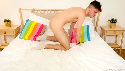 Jacks Bold Encounter Ignites Passion in Raw, Unbridled Gay Tryst – 18+