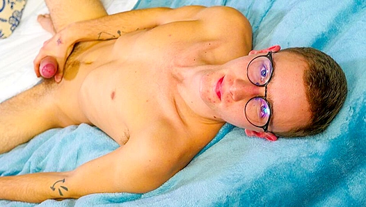 Ronan Keanes Hot and Heavy Jerk Off – Blissful Self-Pleasure Escalates – BoyFun