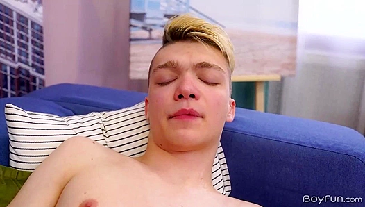 Riding High: Mikes Wild Silicone Fuck Session Unleashed – BoyFun