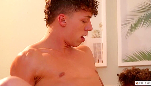 Drakes Hungry Throat Conquers Jacks Pounding Bareback Frenzy, Savoring Every Drop –