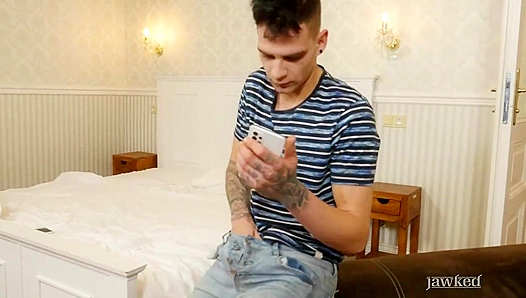 Flavio Conroys Massive Cock Eager for Your Thirsty Mouth – Jawked