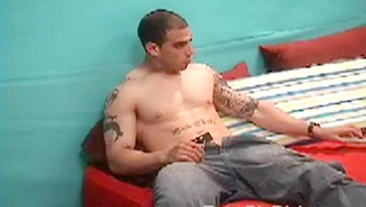Tattooed Muscle Hunk Spreads Legs for a Long, Thirsty Stroke – Raw Gay XXX