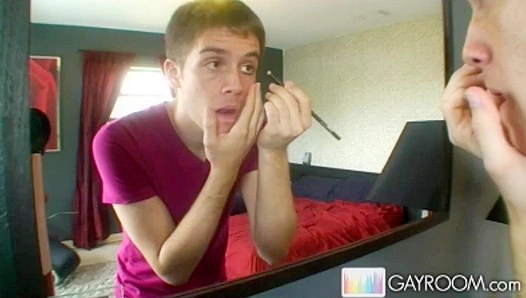 Tristans Smoldering Look Ignites Desire for Steamy Gay Encounter – XXX