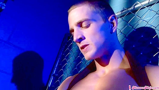 Marcuss Swaggy Solo Session: Strutting His Stuff to a Hot Jerk Off – Gay XXX 18+