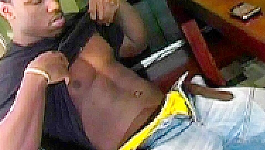Davonne Wells Tempts Juggles to Play with His Massive, Pulsating Package – BoyzParty