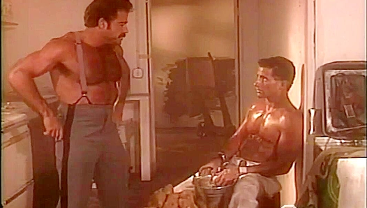 Muscle God Showdown: Rob Cryston Joe Magnums Intense Pump-Fueled Lust – Falcon Studios