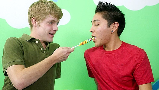 Anthony and Brycens Sizzling Threesome Escalates to a Sweaty, Cum-Drenched Orgasmic Peak