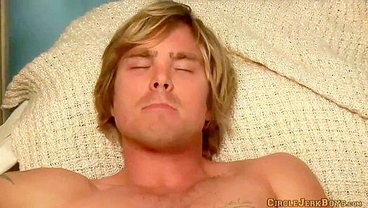 Bobby Rail Pounds Ryan Middleton Stiff into Overwhelming Pleasure – Circle Jerk Boys
