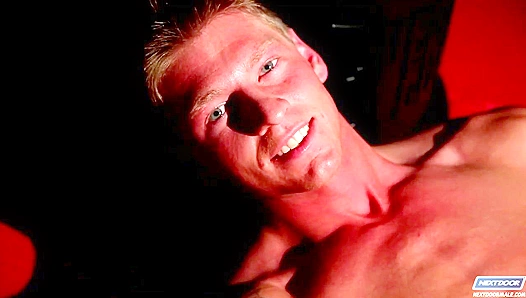 Neighborhood Cravings: Tempted by Hunky Next Door Neighbor Coles Sexy Assets –