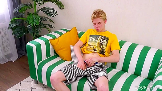 Legs Spread Wide, John Jays Throbbing Cock Gets Jerked Off Stiff – BoyFun Solo XXX