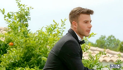 Kings Wild Balcony Rampage: Allen Claims Sir Peter in Raunchy, Outdoor Threesome – 18+