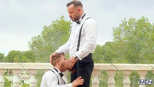 Kings Wild Balcony Rampage: Allen Claims Sir Peter in Raunchy, Outdoor Threesome – 18+