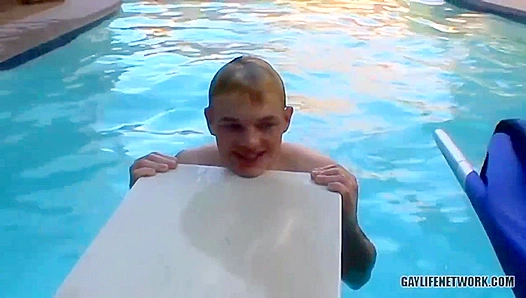 Poolside Steam: Handsome Twinks Jeremiah Casey Sizzle in Hot, Wet Sex Action