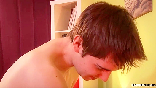 Steamy Interracial Threesome: Jonny Parker Marcus Jays Wild Hotel Romp – LollipopTwinks