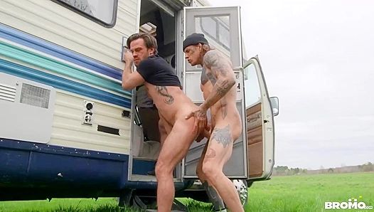 James Foxs Hung Hole Gets Stuffed by Bo Sinns Thick Meat in Campervan Fuck – BromoUS