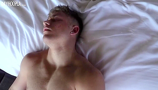 Tyler Hansons Thick Muscle Cock Gets Stiff in Solo Jerk Off Session – GayXXX