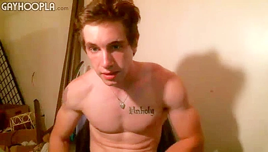 Erics Sweaty Post-Workout Self-Love Session Ignites Intense Solo Orgasms – GayHoopa