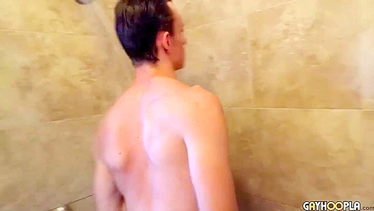 Jimmy Norris Steamy Solo Session Exposes His Hung Desire – GayPornHub 18+