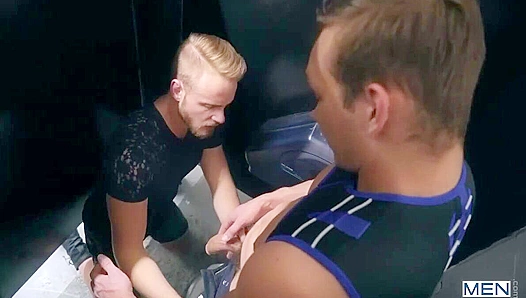 Kaleb Liams Steamy Shower Showdown: Raw, Hard-Cocked Bathroom Brawling – TinyGays 18+