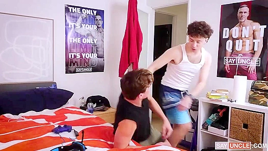 Oliver Marks and Tristan Wests Sizzling Bed Romance Ignites with Passion – SayUncle