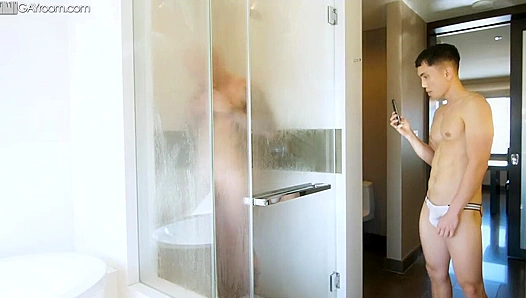 Steamy Shower Seduction: Marcus Trevors Protected Passion Play – GayPornVault 18+