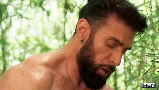 Deep in the Jungle: Scott Justins Wild, Raw Rendezvous Goes Balls to the Wall –