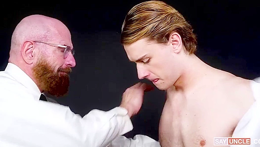 Weston and Finch Ignite Passion in Steamy Missionary Thrusts - GayPornHeat 18+